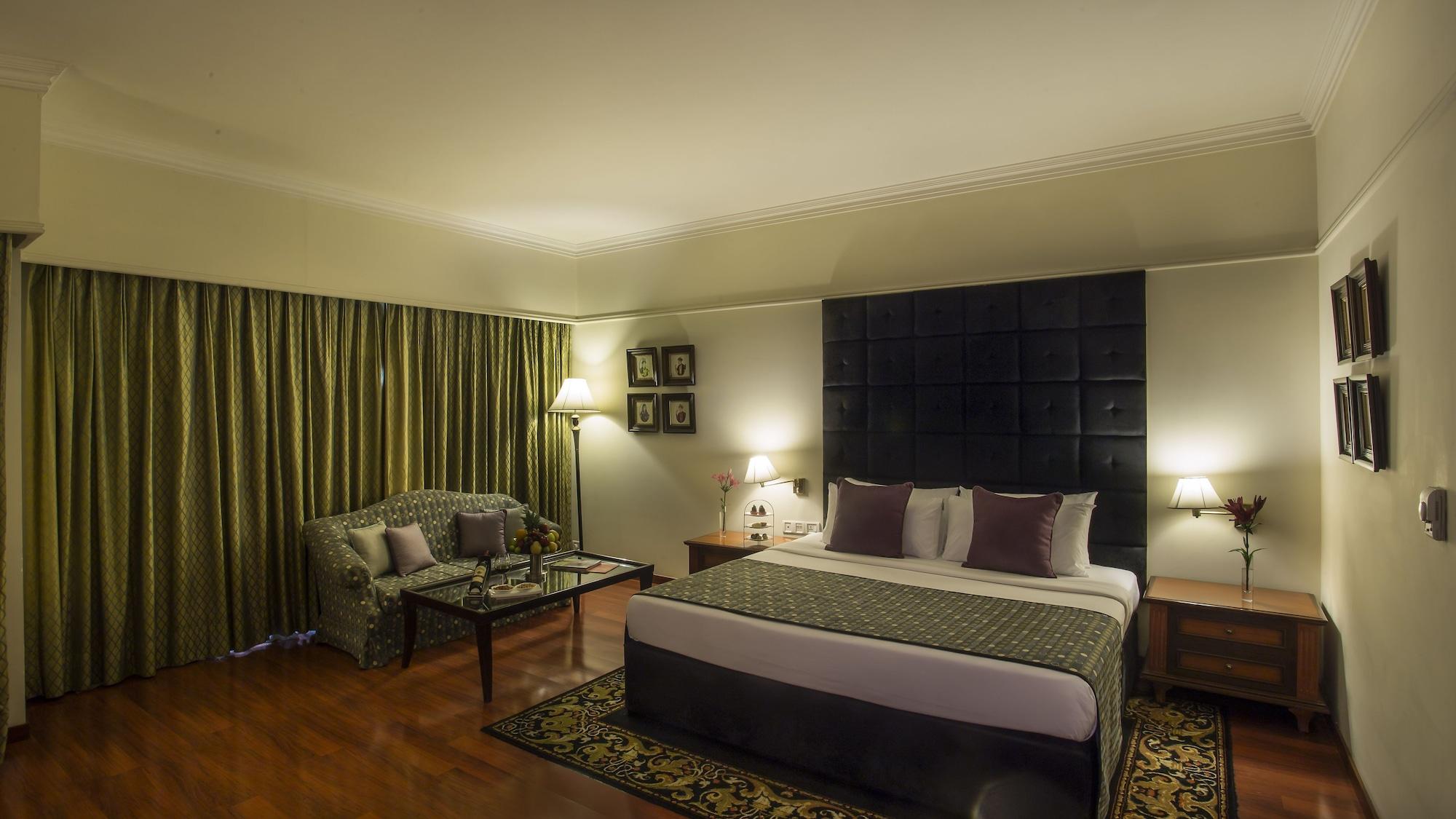 Taj Deccan Hyderabad Exterior photo