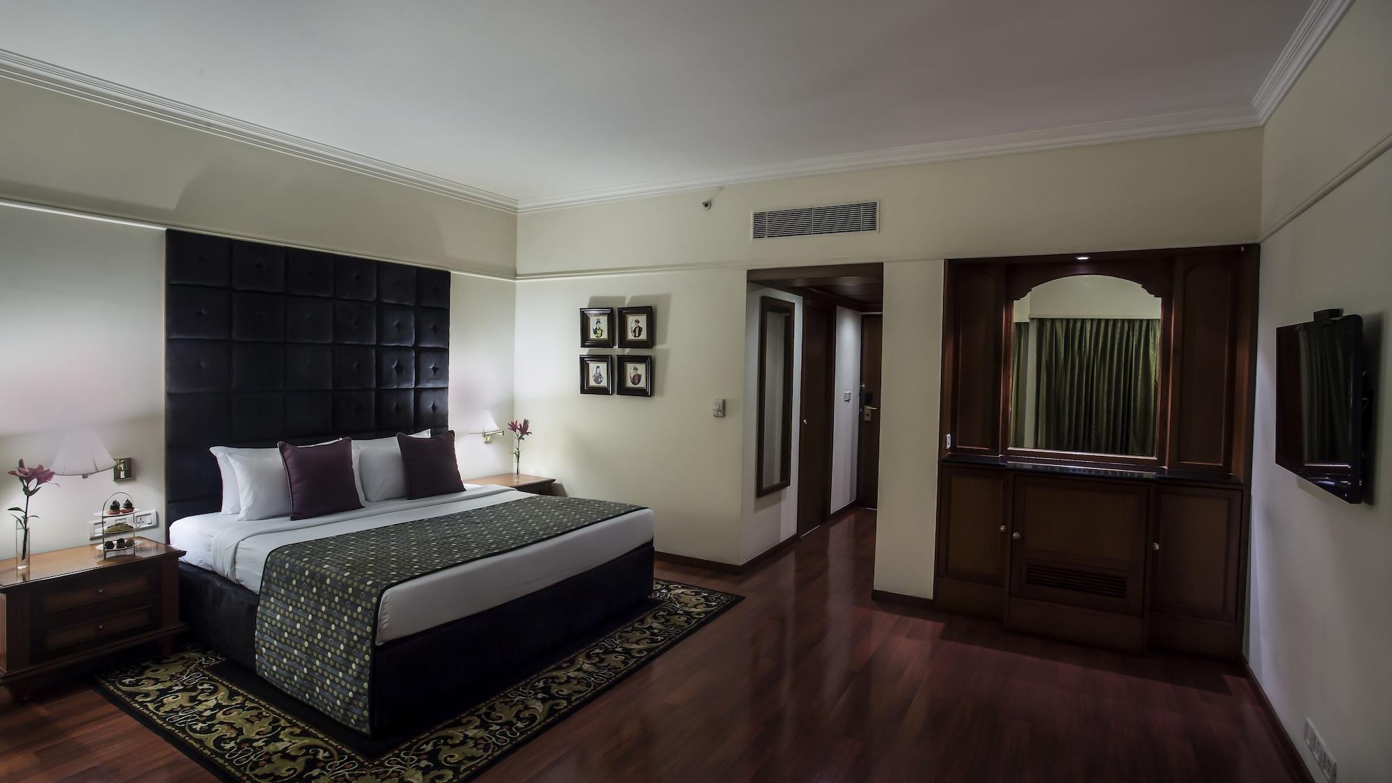 Taj Deccan Hyderabad Exterior photo