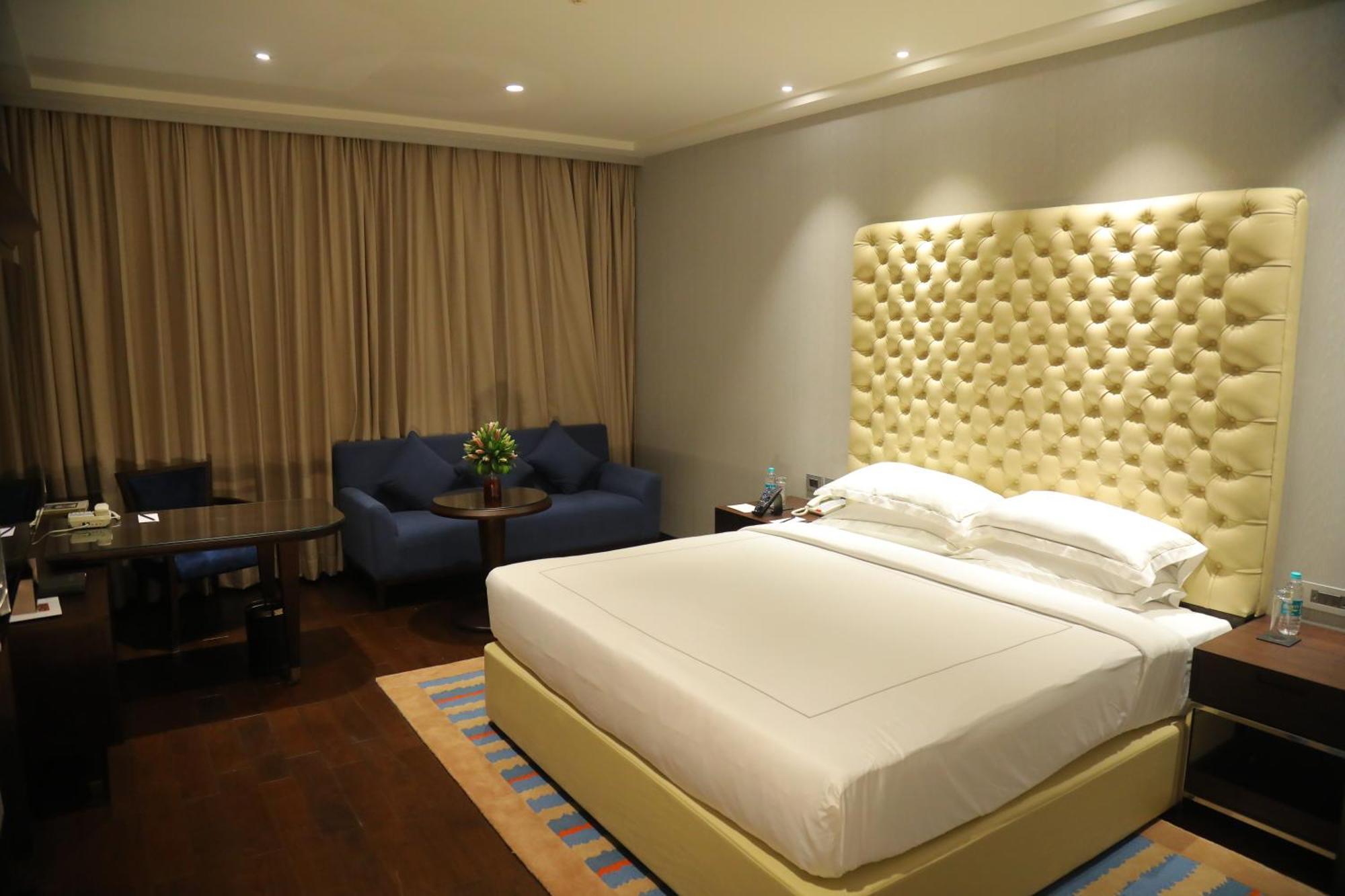Taj Deccan Hyderabad Exterior photo